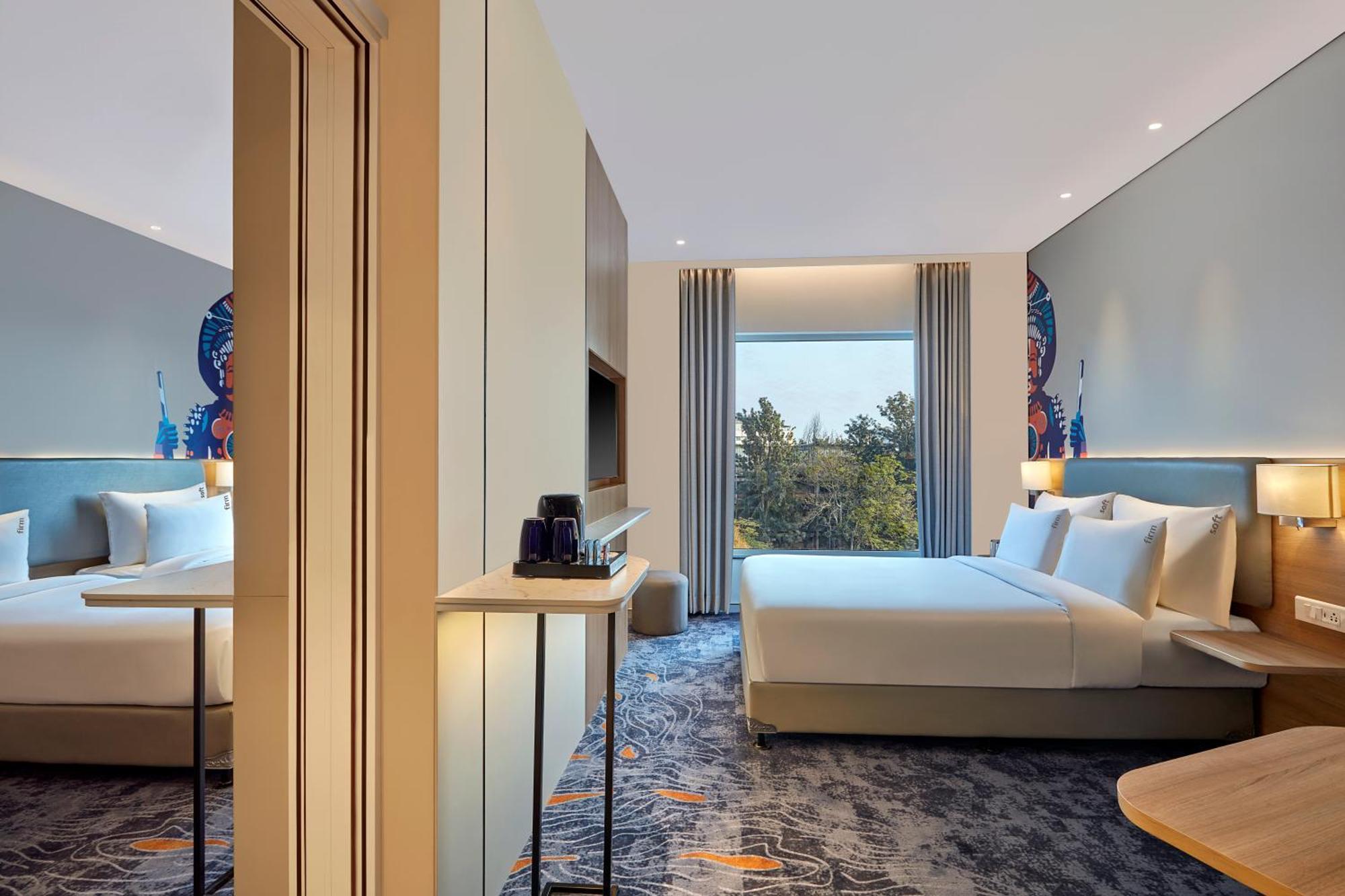 Holiday Inn Express Bengaluru Bommasandra By Ihg Kammasandra Exteriör bild